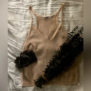Chaiken Knit Tank Top Women’s Medium Beige V-Neck Racerback Sweater Cami